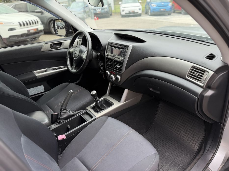 SUBARU FORESTER 2010 року, 2.0 дизель, механіка, повний привід.