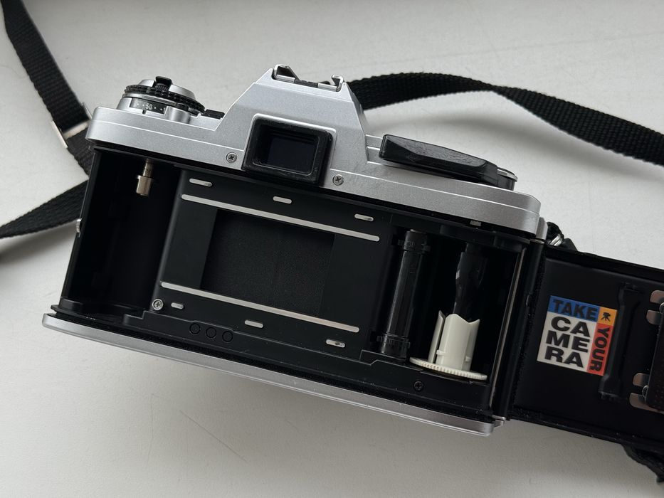 Плівковий фотоапарат Minolta X-370 (плівка 135)