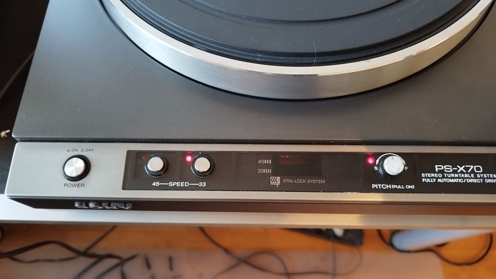 Gramofon Sony ps x 60