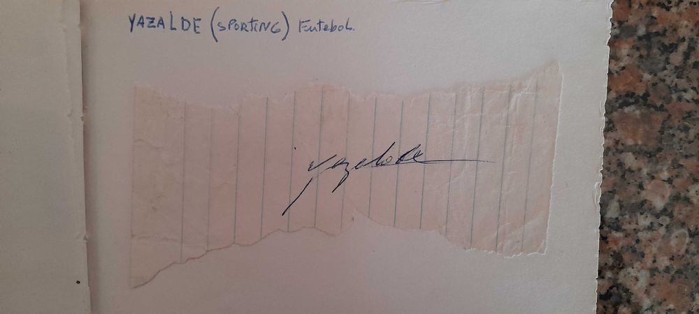 Autógrafo de YAZALDE