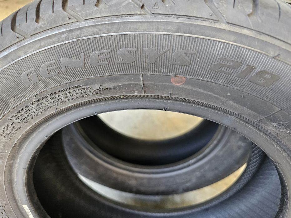 Dois pneus 165/65 r13 como novos