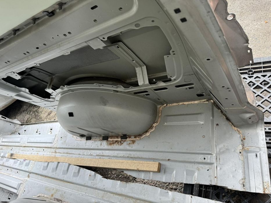 Кузов,розбірка 639 четверть Ланжерон поріг арка бочина стакан 447 віто