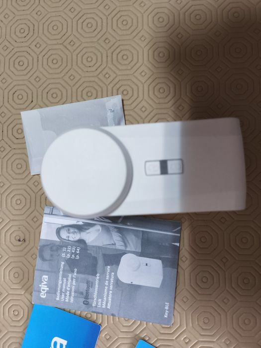 Acionador de fechadura inteligente Eqiva  Bluetooth Smart