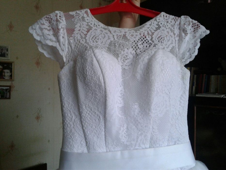 Свадебное платье б/у 44-й размер