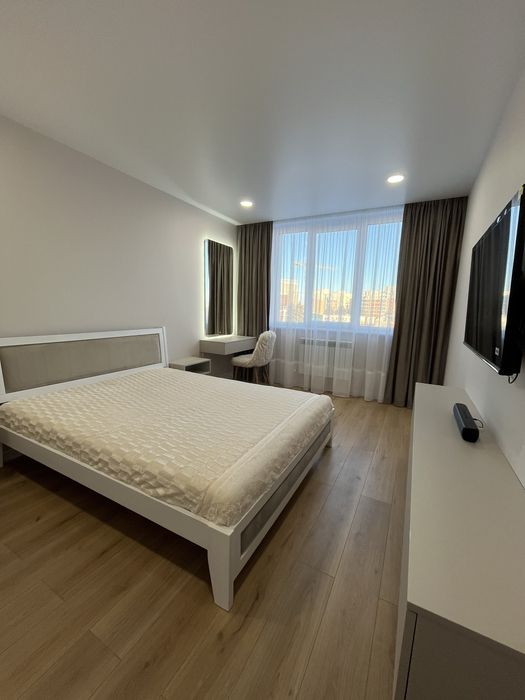 Оренда 1-кімнатної квартири в новобудові з кухнею-студією перша здача!