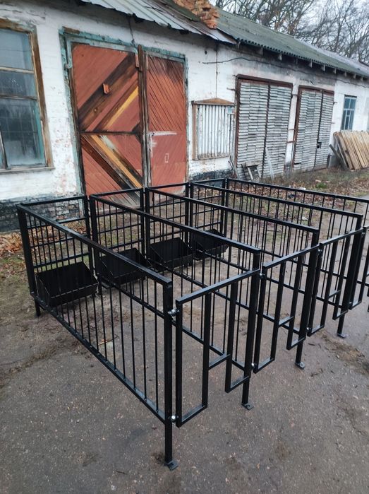 Станки для осіменіння свиноматок