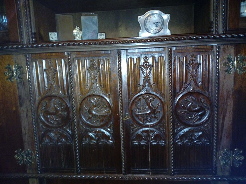 Sala de jantar em madeira maciça