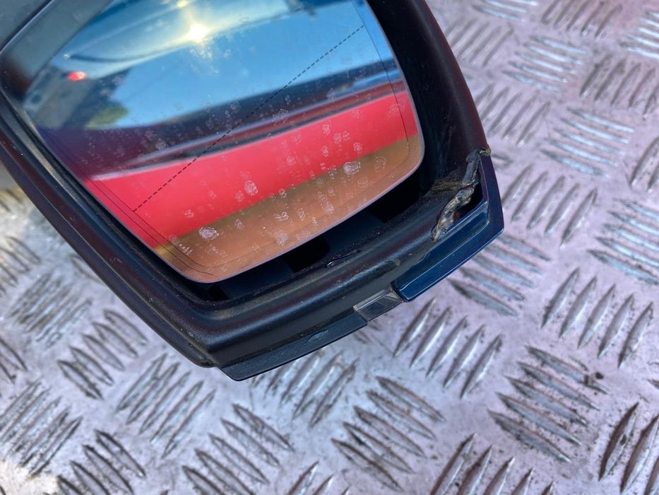 Зеркало праве Touareg CR 8H P5M Дзекало Туарег ЦР таурег СР