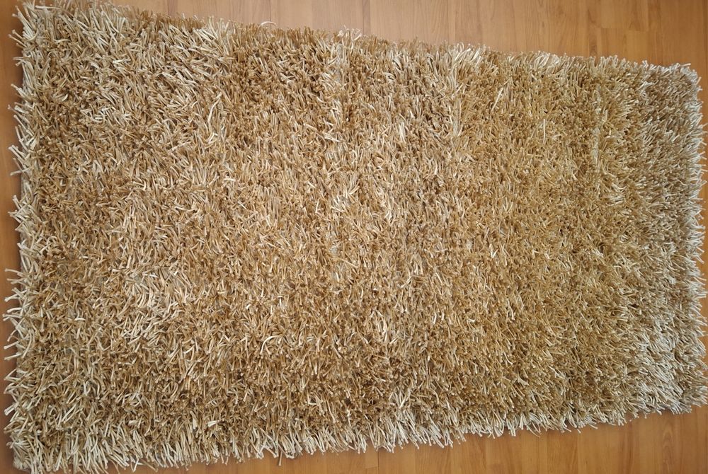 Tapetão beje praticamente nova