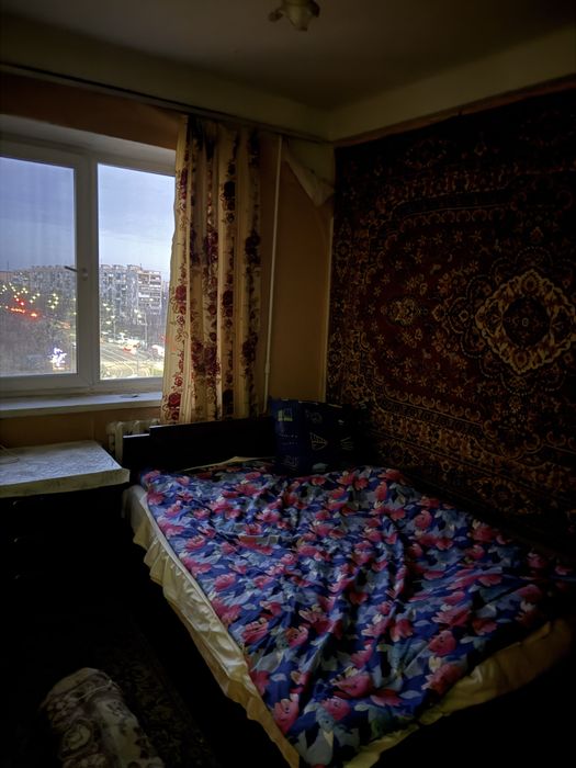 Продажа 2 комнатной квартиры,Лесной просп. 11,Воскресенка,Днепровский