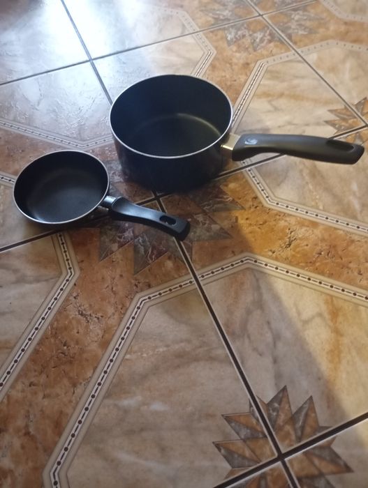 Rondelek nowy i mała patelnia