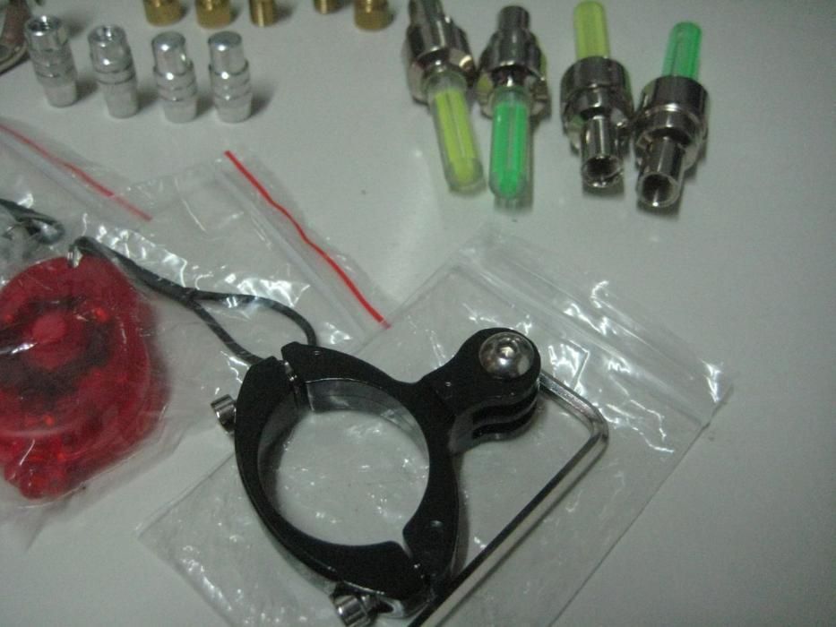 Ferramentas para bicicletas: Saca pedaleiras e tampas valvulas presto