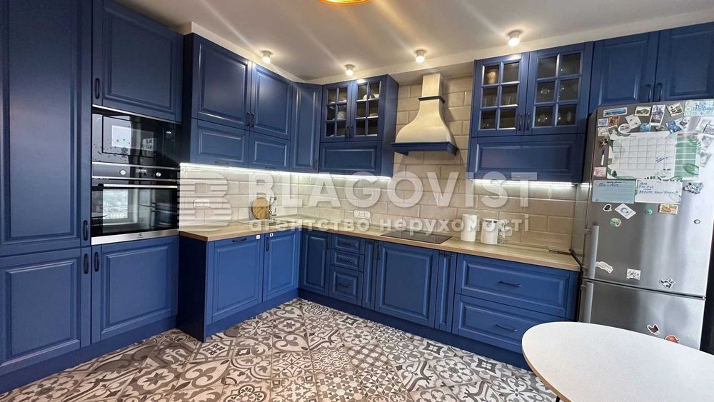 Apartment in Kyiv - View 5