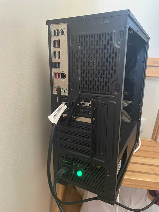 Complete Pc Desktop (i3 12100f + Geforce gtx 1650 4Gb + 32Gb) Used64283895479425124
