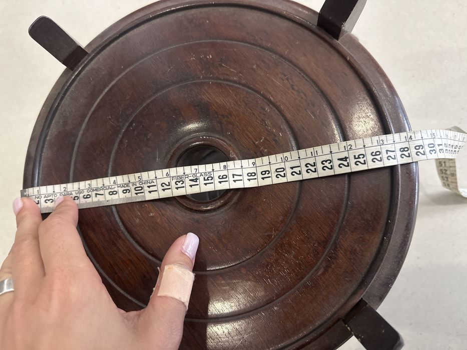 Suporte para vasos em madeira