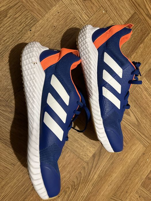 Кросівки фірми Adidas для хлопчика