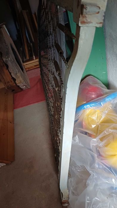 Cama individual para restaurar