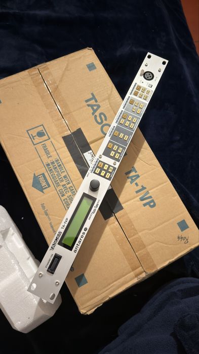Tascam TA-1VP – Processador Vocal Profissional