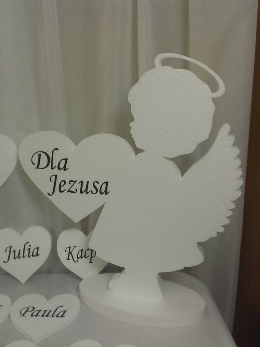 Anioły z sercami dekoracja Pierwsza Komunia