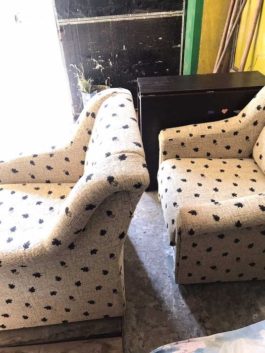 Диван-малютка та два кресла