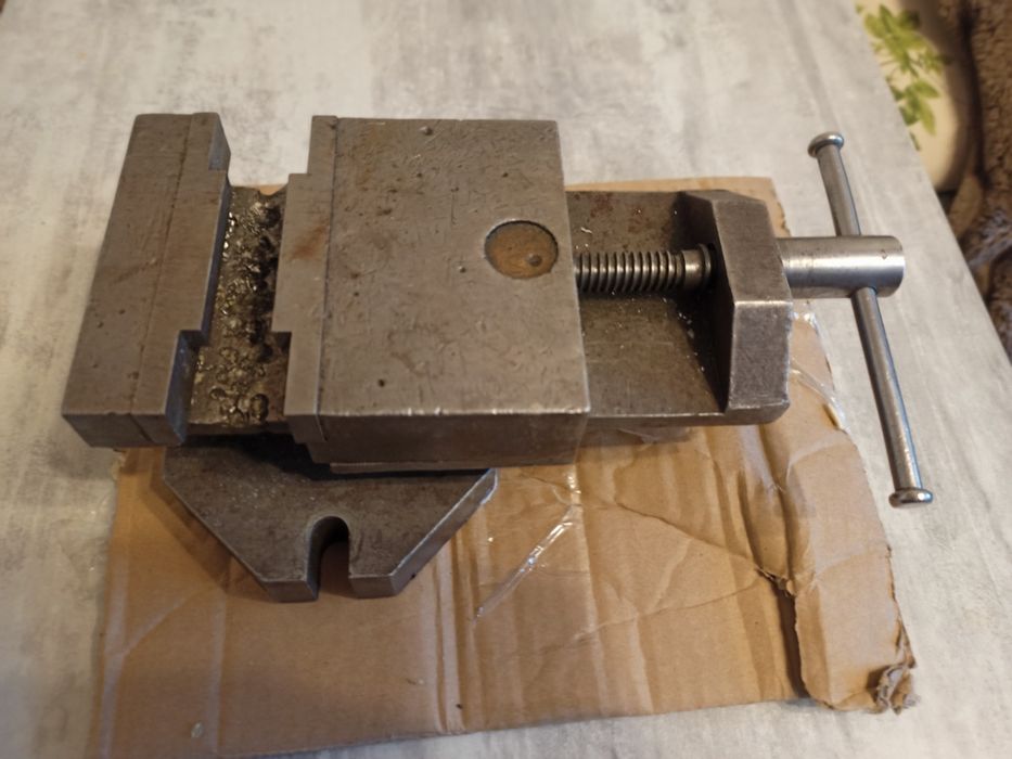 Тиски производства СССР