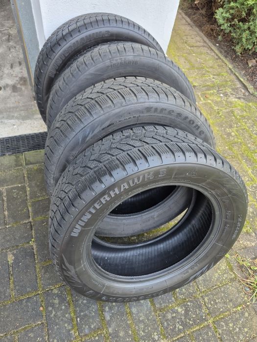 Komplet Opon zimowych Winterhawk 215/55 R16