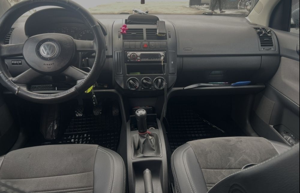 Авто Volkswagen Polo, 1.4 машина фольцваген поло