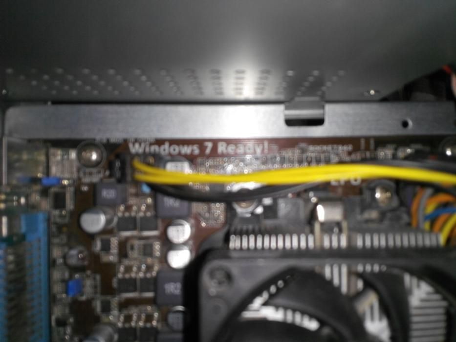 системник3 ядра Athlon II X3 460+монитор 23