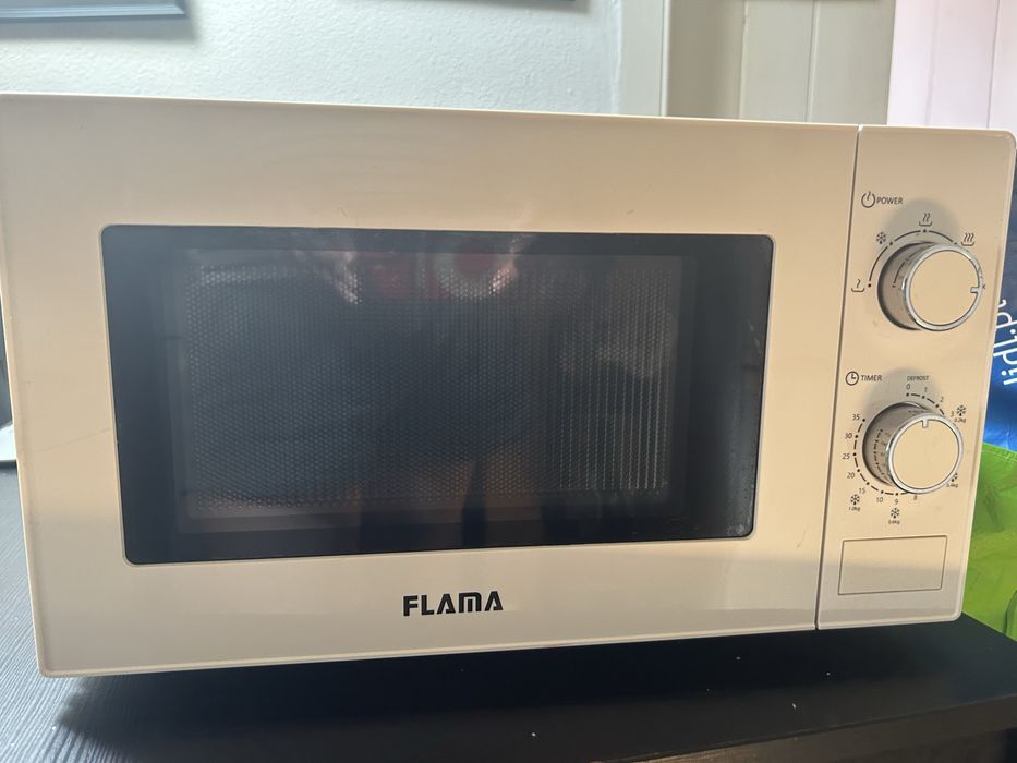 Microondas Flama