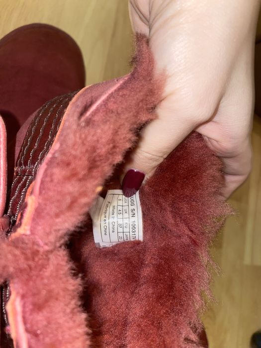 Bordowe UGG z kokarda