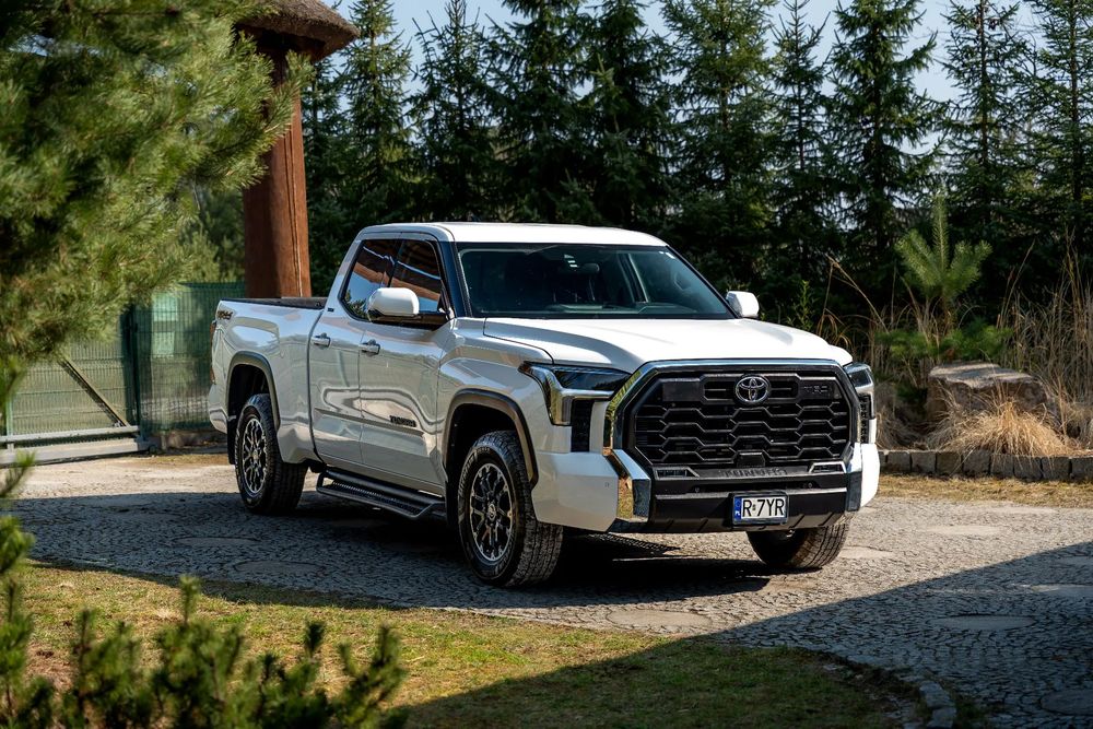 Toyota Tundra TRD Crewmax Platinum 3.5L 389KM 4x4 Faktura Bogate wypo Niski przebieg