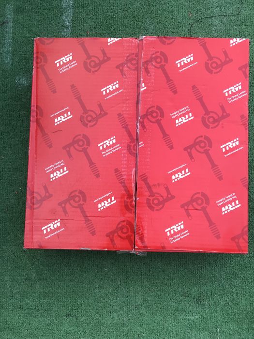 Discos e pastilhas de travao dienteiros de BMW 530D 2012