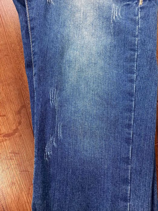 Dżinsy za kolano, Terranova XS