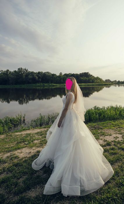 Piękna suknia ślubna IVORY