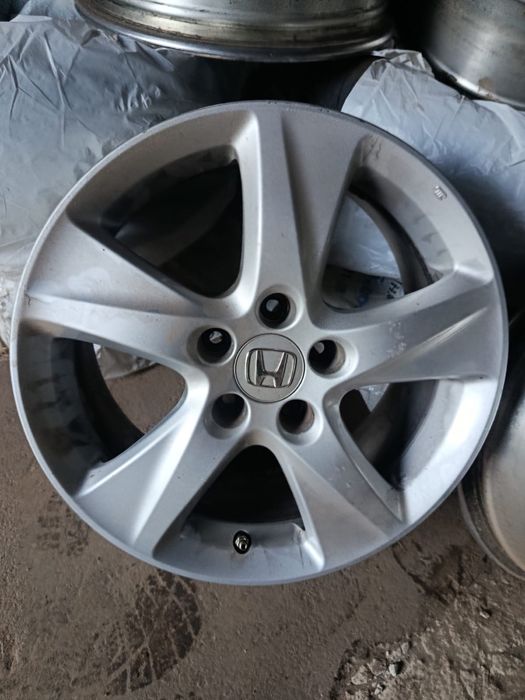 Диски+резина r17 5/114.3 Honda Accord 8 2011