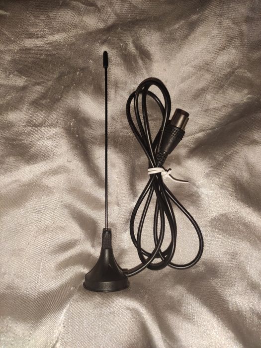 Антена на магніті