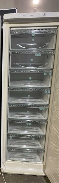 Холодильник Морозильная камера Miele