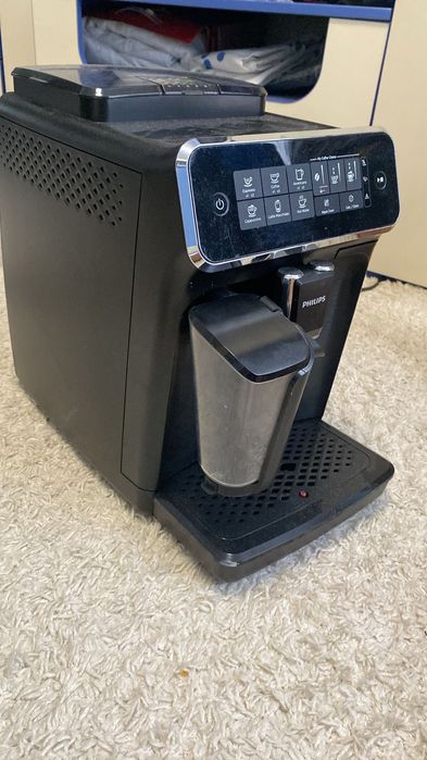 Кавомашина Philips LatteGo