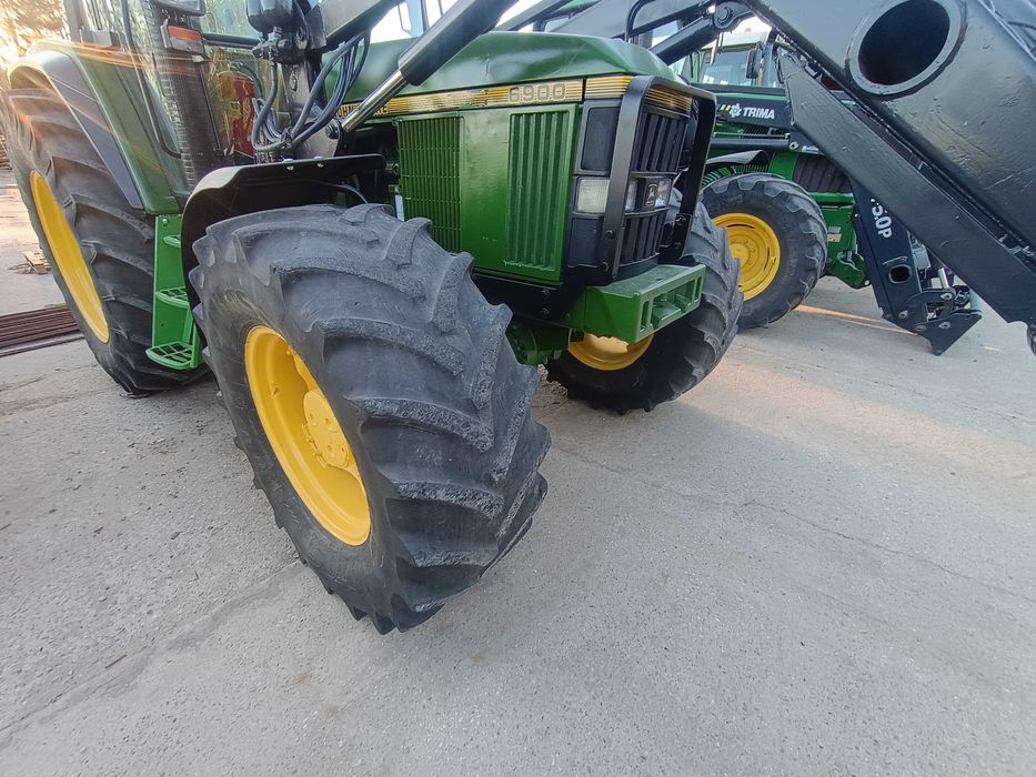 Ciągnik John Deere 6900 z Turm