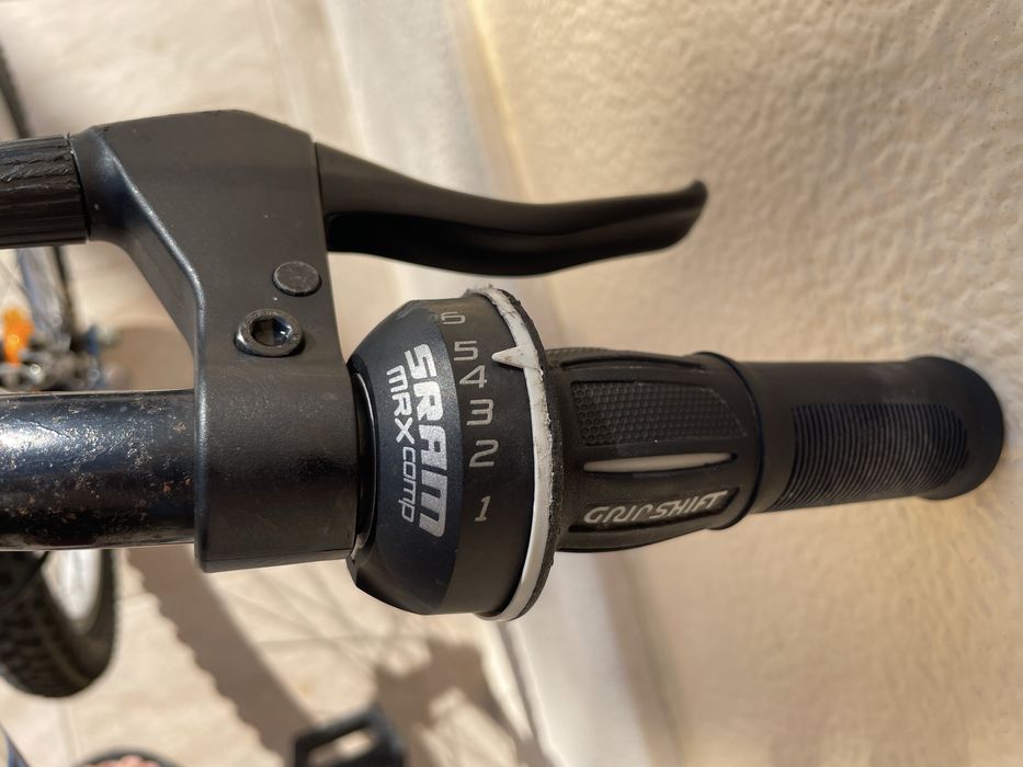 RESERVADA Bicicleta Rockrider criança