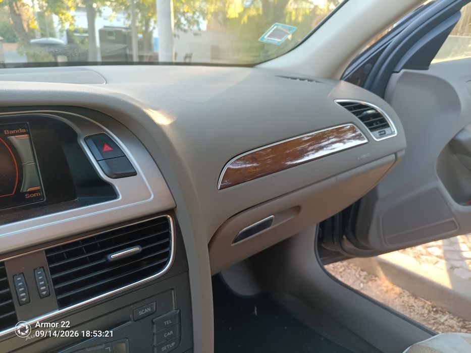 Audi A4 b8 ,com motor fiável apesar dos quilómetros , possível trocar por carrinha de 3 lugares