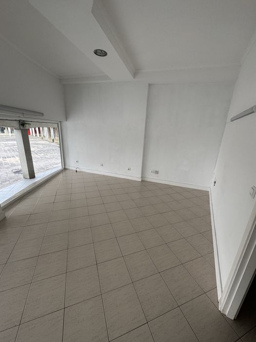 Vende-se loja comercial