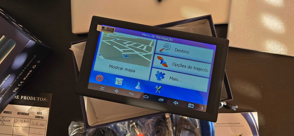 GPS iGO de [9] polegadas – Excelente estado