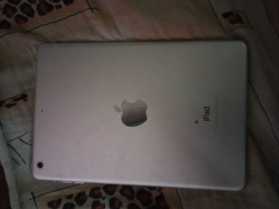 iPad Model A1489