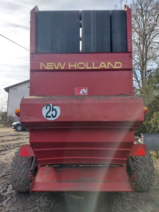 Sprzedam prase New Holland 650