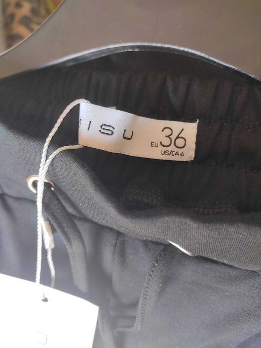 Nowe czarne spodnie bojówki 36