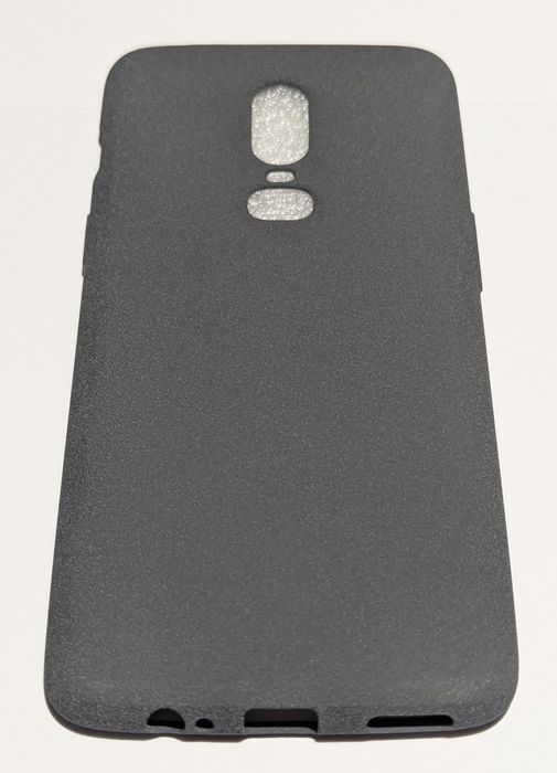 Nowe etui do OnePlus 6.