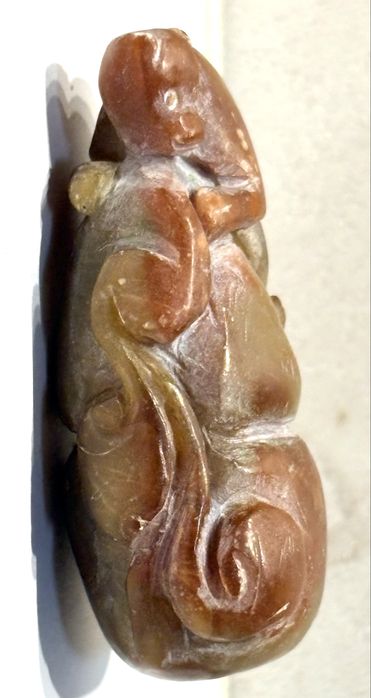 escultura asiática vintage animal mitológico esculpido em jadeite