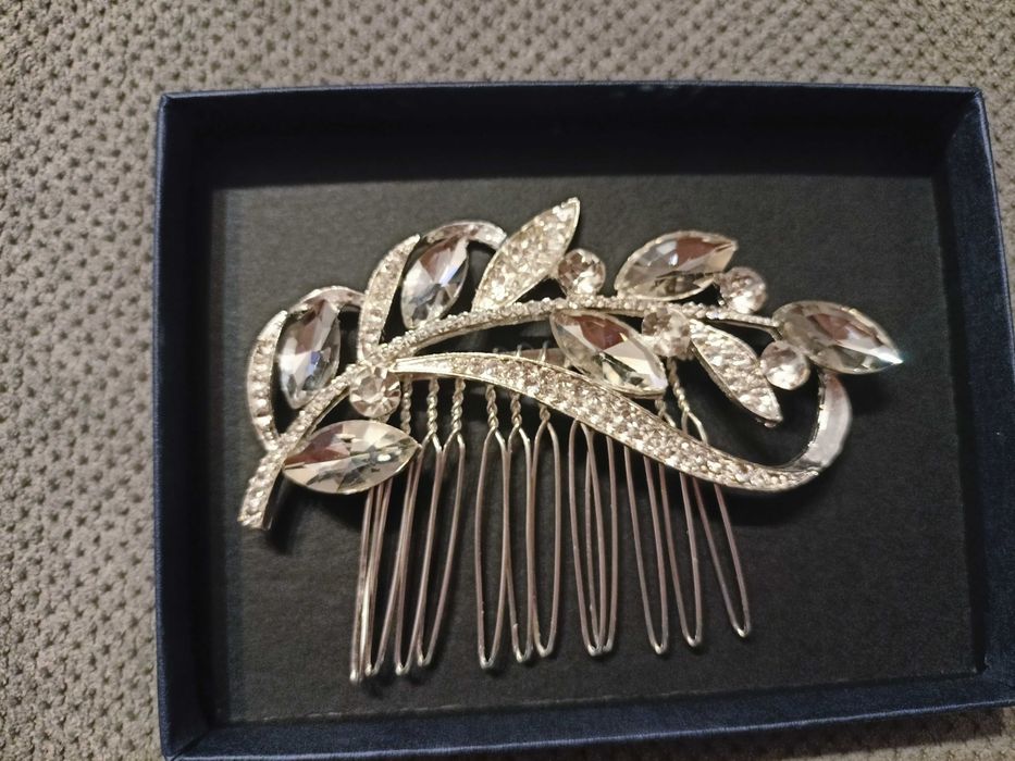 Welon, kolczyki i grzebyki ślubne