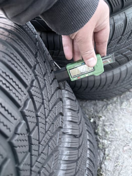 215 65 17 Bridgestone LM005 85% Шини Зима